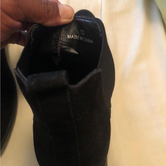 Different pairs of shoes!! All for $250.00! - Picture 5 of 8